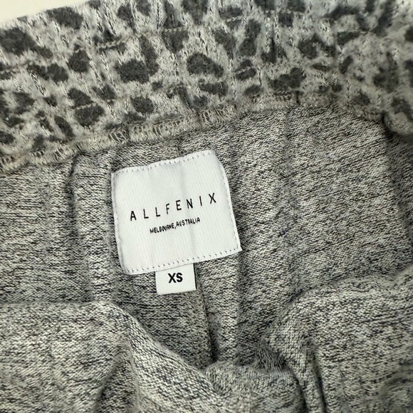 NWT Anthropologie Leopard Print Women's Shorts - Picture 2 of 6